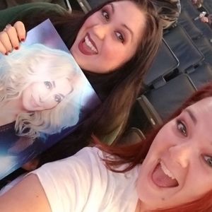 Meet your Posher, Stephanie